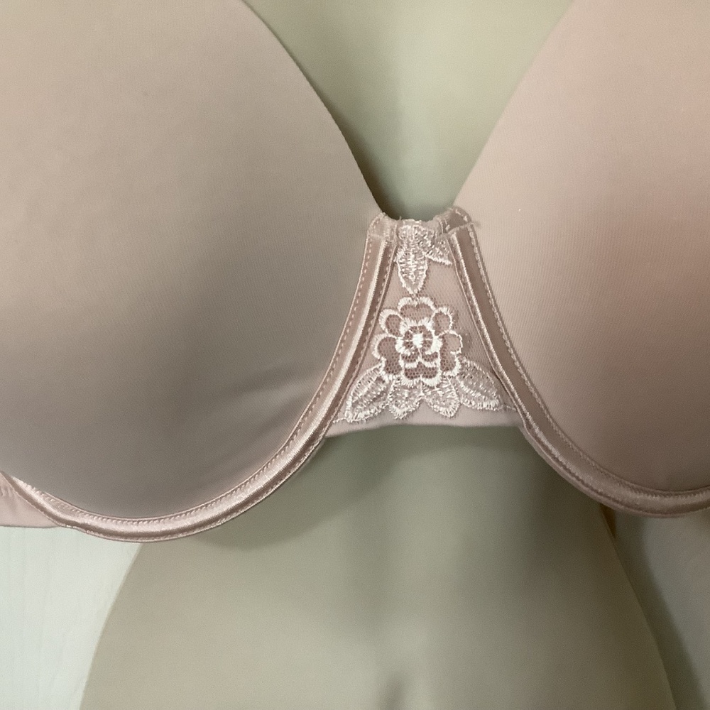 NWOT Vanity Fair Beauty Back Bra 44C - Picture 6 of 10